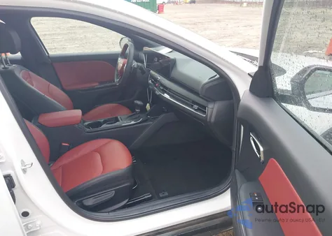 2025 Kia K4 Gt-Line Turbo from USA, damaged, VIN 3KPFW4DC8SE083112